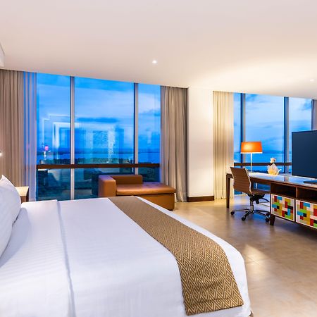 Holiday Inn Cartagena Morros By Ihg Eksteriør bilde Deluxe Suite