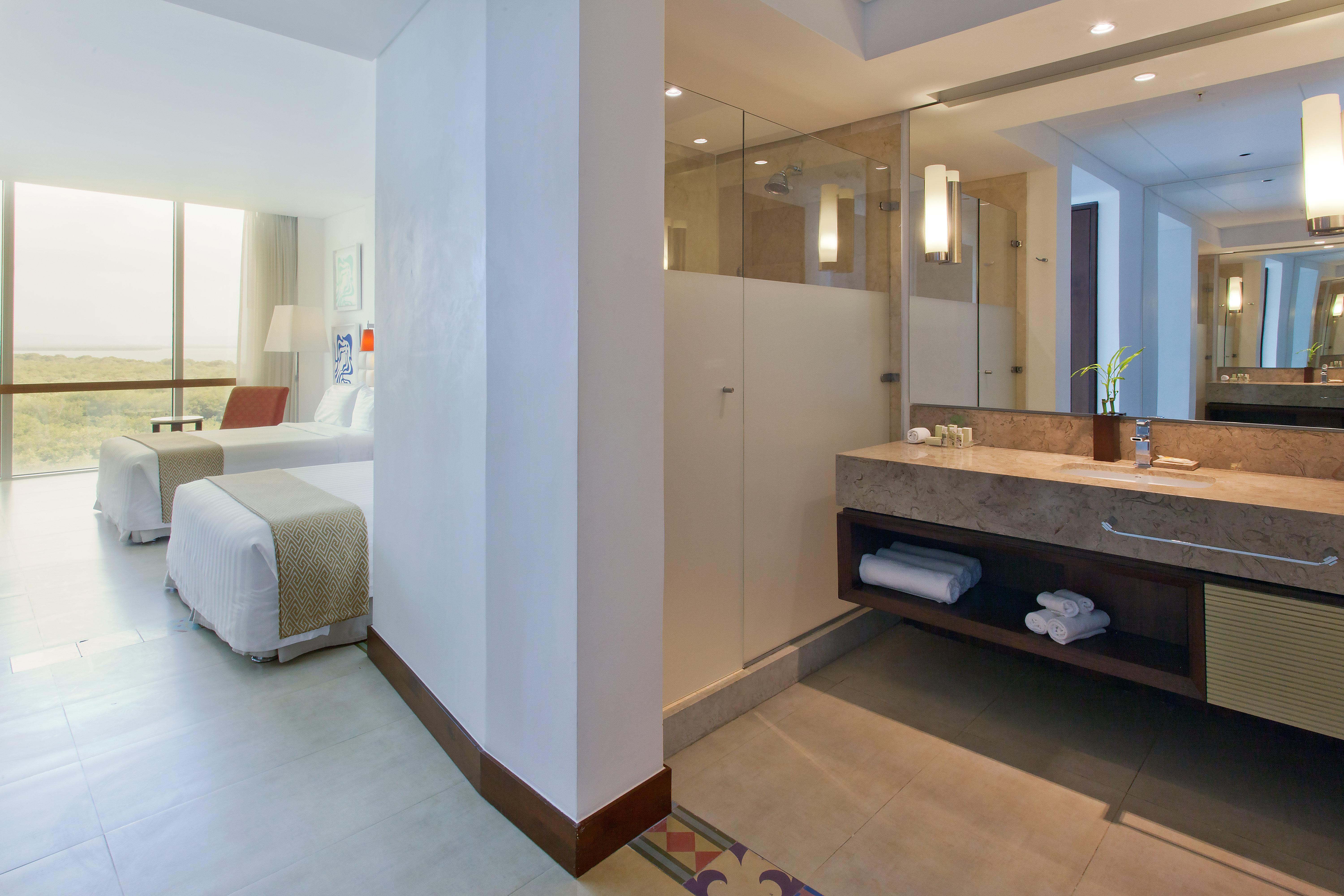 Holiday Inn Cartagena Morros By Ihg Eksteriør bilde A bathroom at the hotel