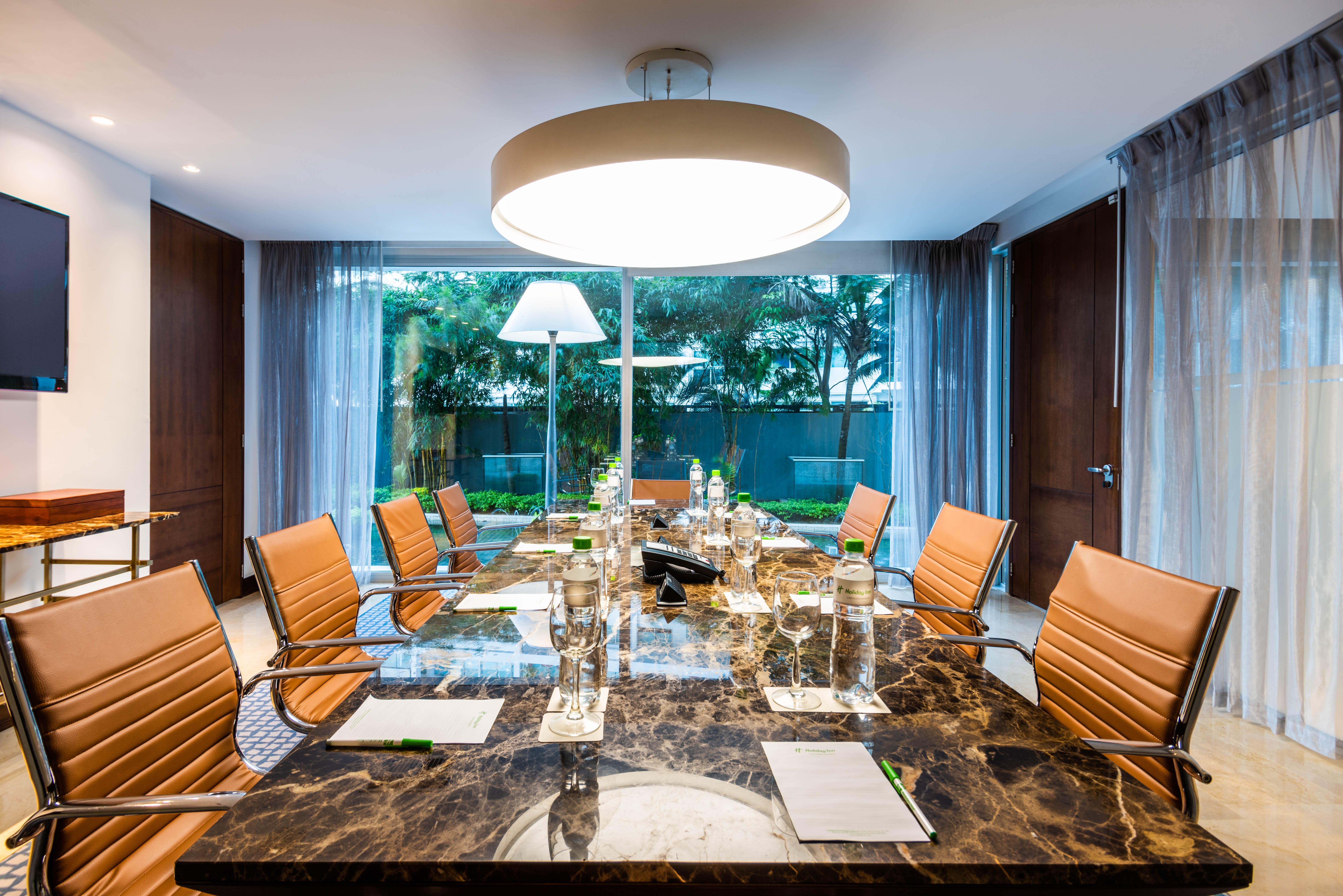 Holiday Inn Cartagena Morros By Ihg Eksteriør bilde Meeting room at the Four Seasons Hotel, Miami